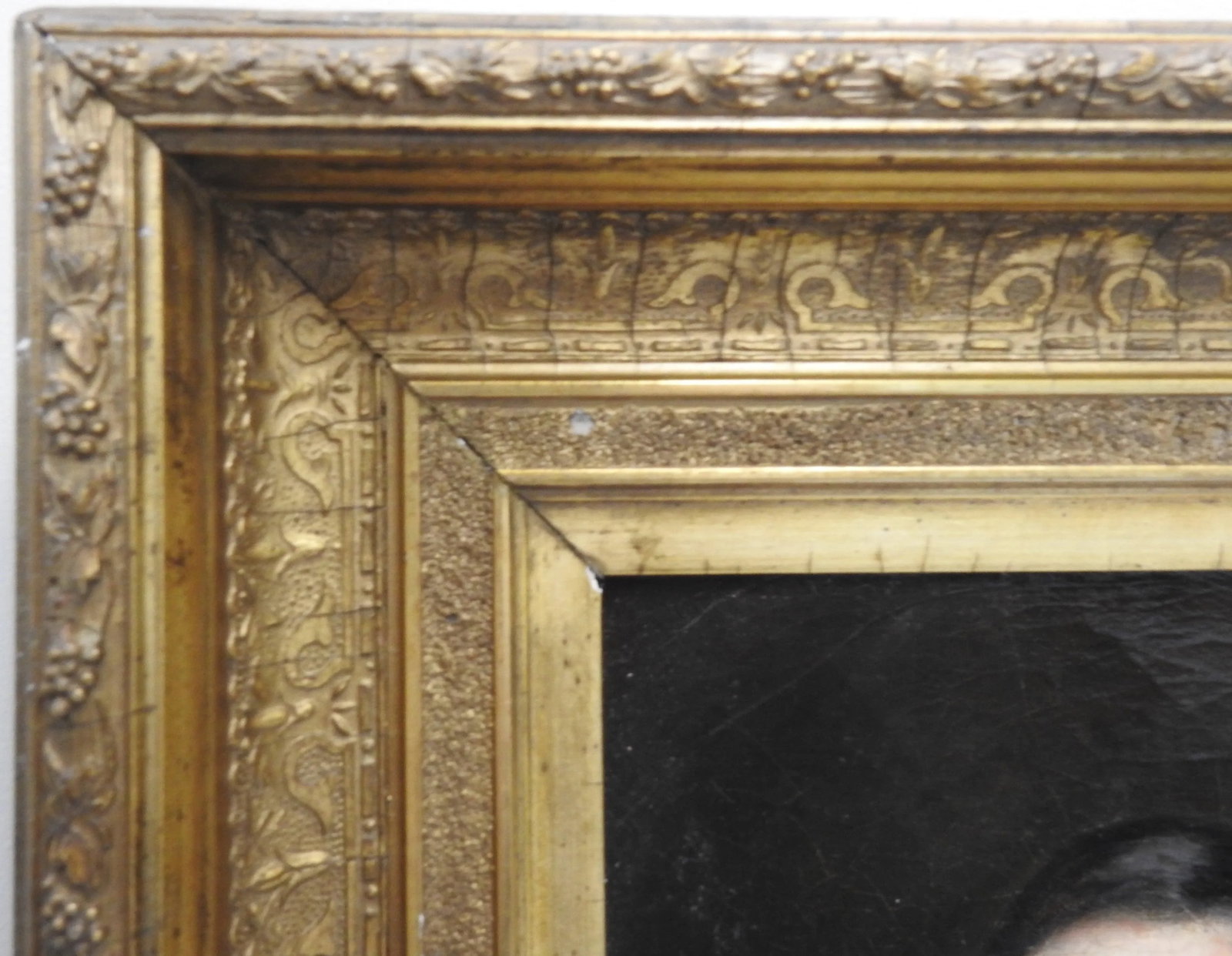 19th Century Victorian Oil on Canvas Portrait of Young Man in Gilt Frame - 5