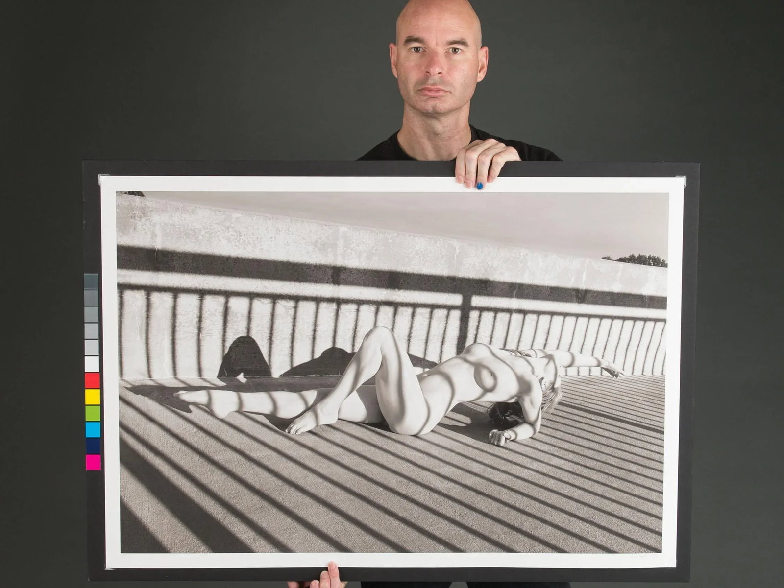 Signed Original "Vivid Shadows 2/5" Contemporary Figurative Nude Woman Photograph by Aaron Knight - 2