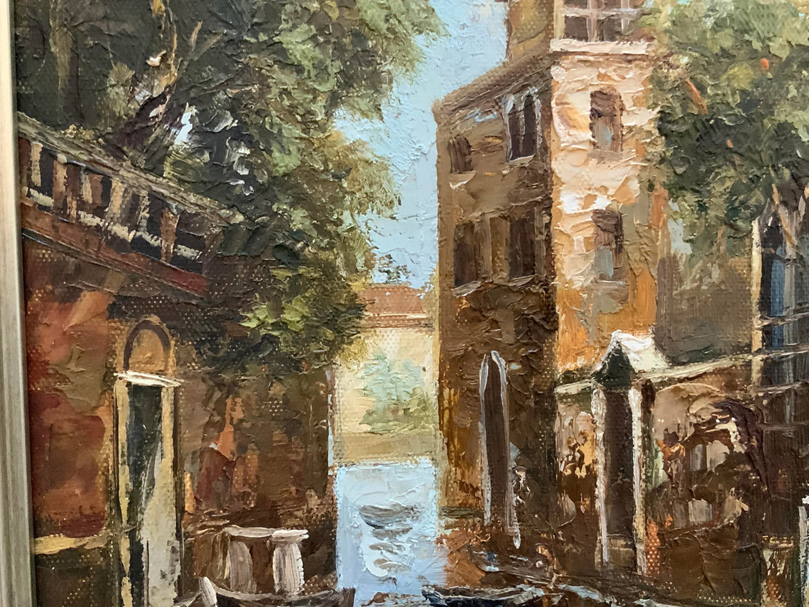 Signed Vintage Oil on Canvas Painting of Venice Canal in Pretty Silver Frame. - 6