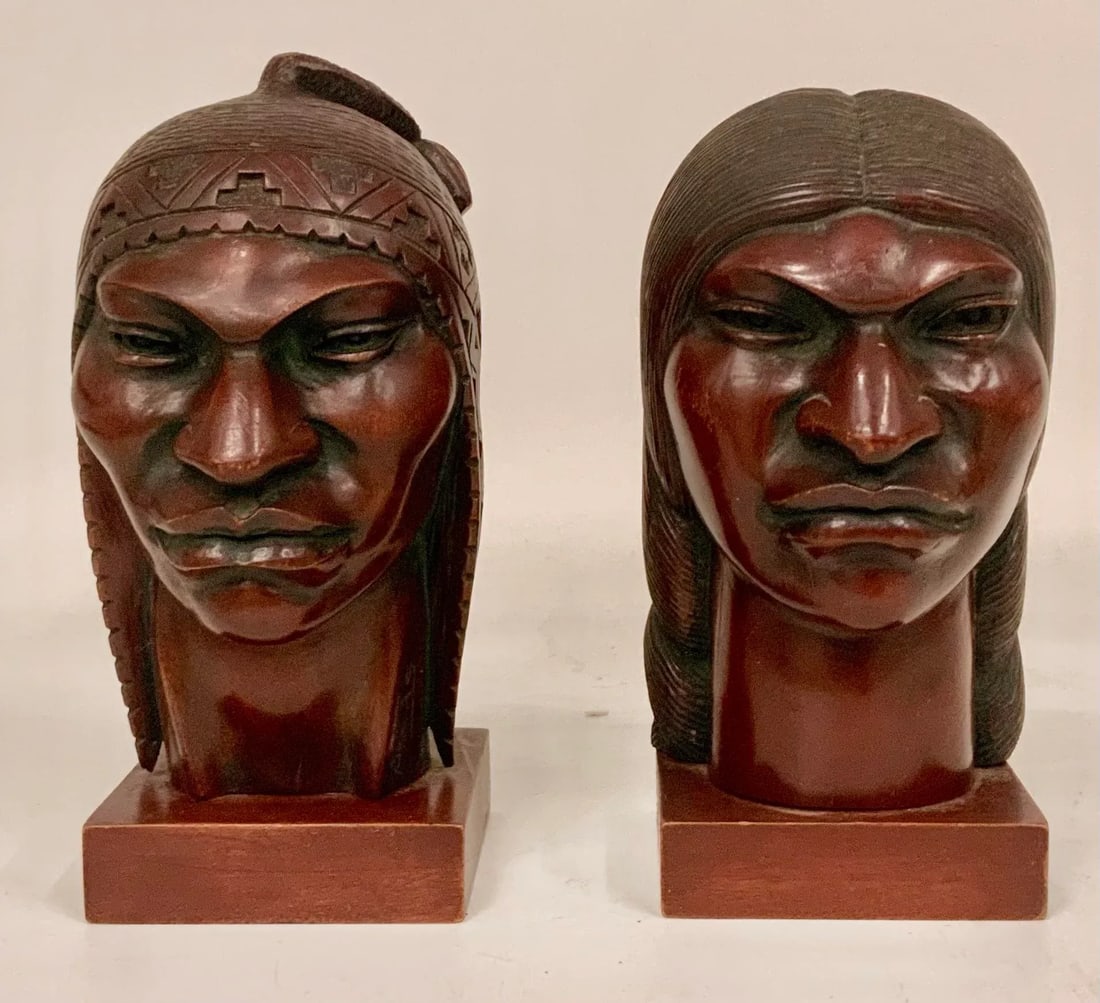 Pair of Carved Wood Sculptures of Inca Indians by Mexican Artist Flores Arias - 4