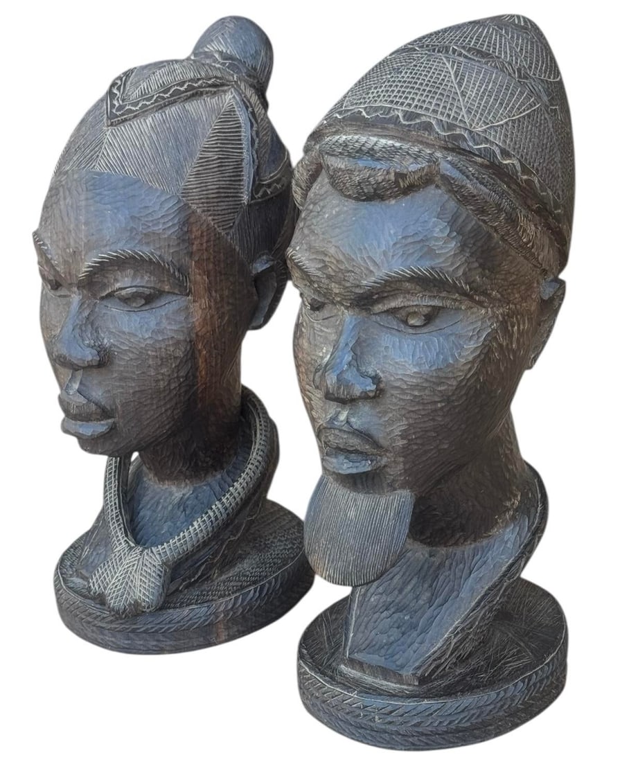 Pair of Mid 20th Century Male & Female Nigerian Busts Hand Carved in Ebony Wood - 5