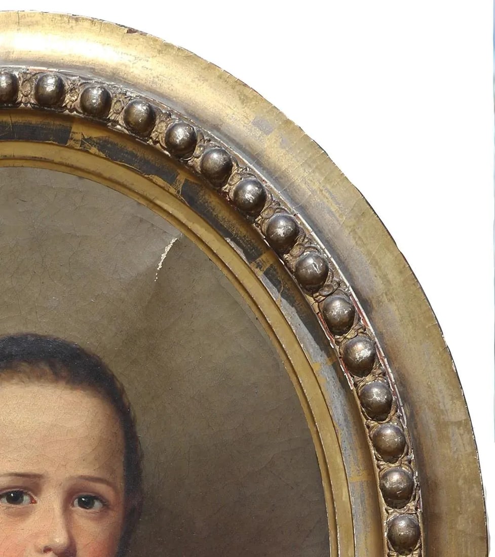 Early 20th Century Antique Oval Realistic Portrait of a Young Lady - 3