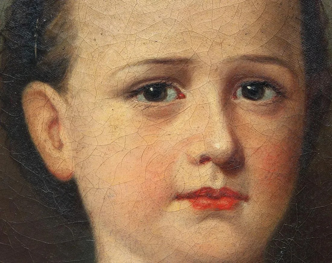 Early 20th Century Antique Oval Realistic Portrait of a Young Lady - 6