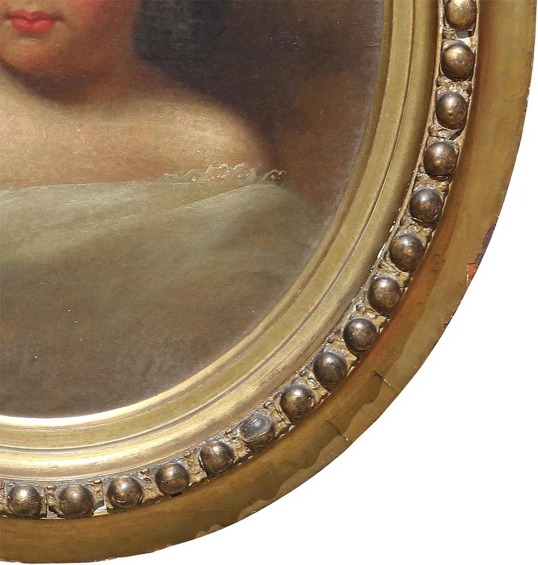 Early 20th Century Antique Oval Realistic Portrait of a Young Lady - 5
