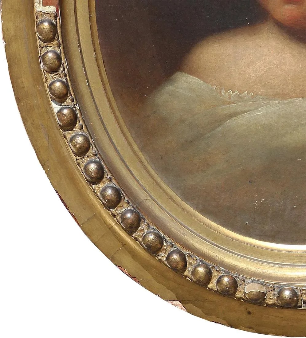 Early 20th Century Antique Oval Realistic Portrait of a Young Lady - 6