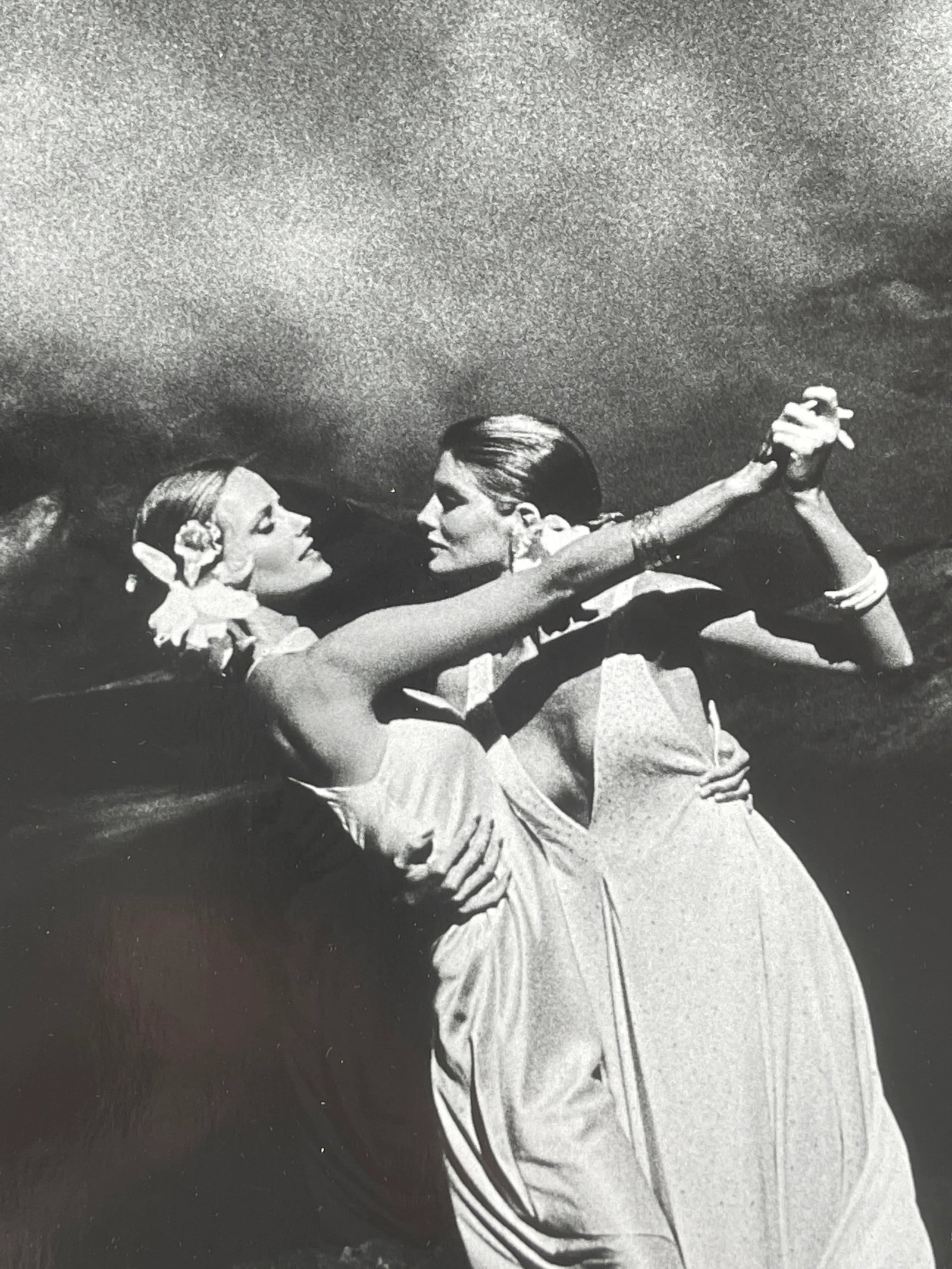 "Cheryl Tiegs and Rene Russo, Hawaii 1973" by Helmut Newton. - 5