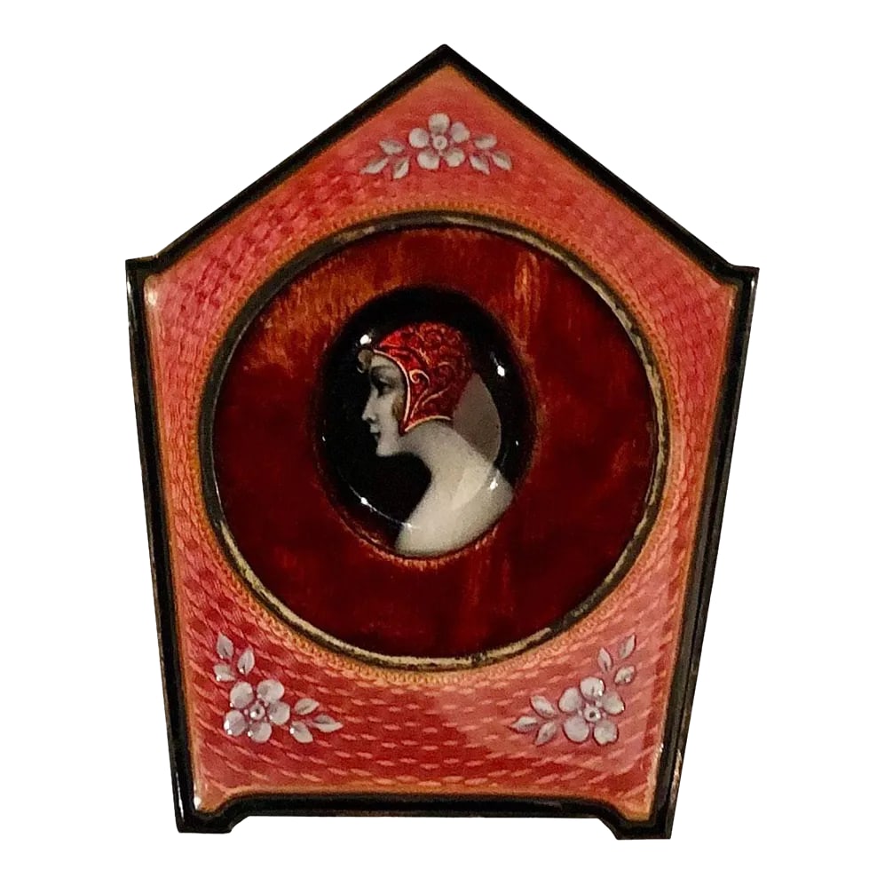 Early 1900s French Enameled Guilloche Portrait of a Lady in Red: French enameled curiosity of a girl. Has a velvet liner around girl. It is on bronze or brass Guilloche. Back is lined in velvet it is in perfect condition. Early turn of the century. Condition: