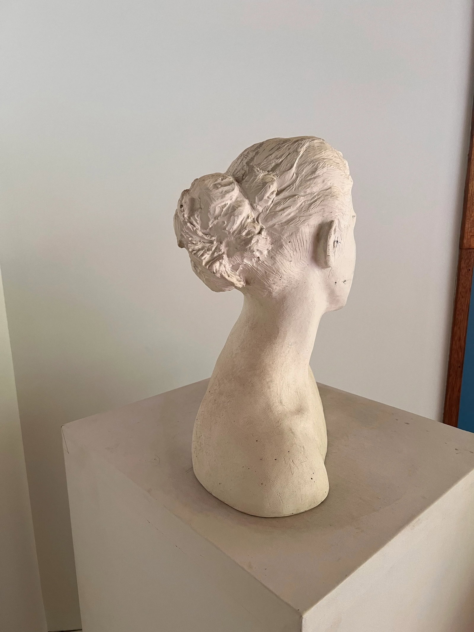 1950s Plaster Bust of Young Woman, by Tony Trezza - 7