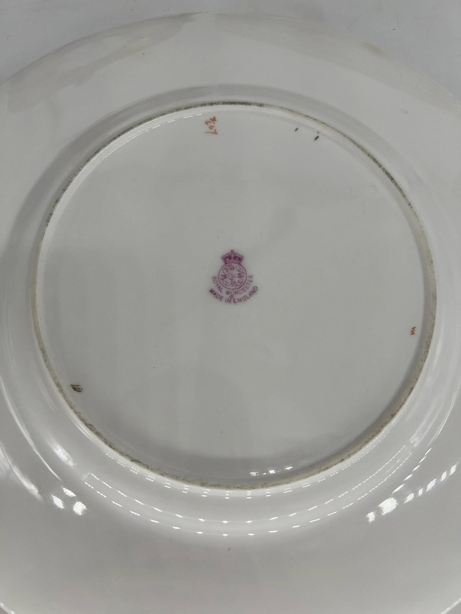 Set of 12 Royal Worcester Two- Tone Heavily Raised Gilt Decorated Dinner Plates - 10