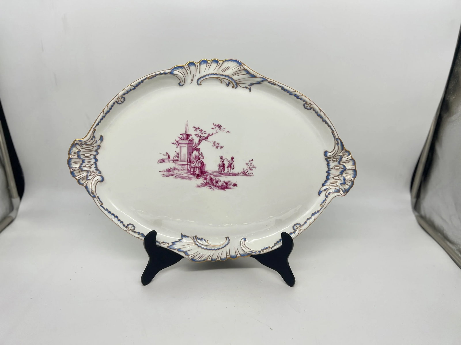 Herend Porcelain Puce Classical & Shell Bordered Platter Circa 1916 - 10