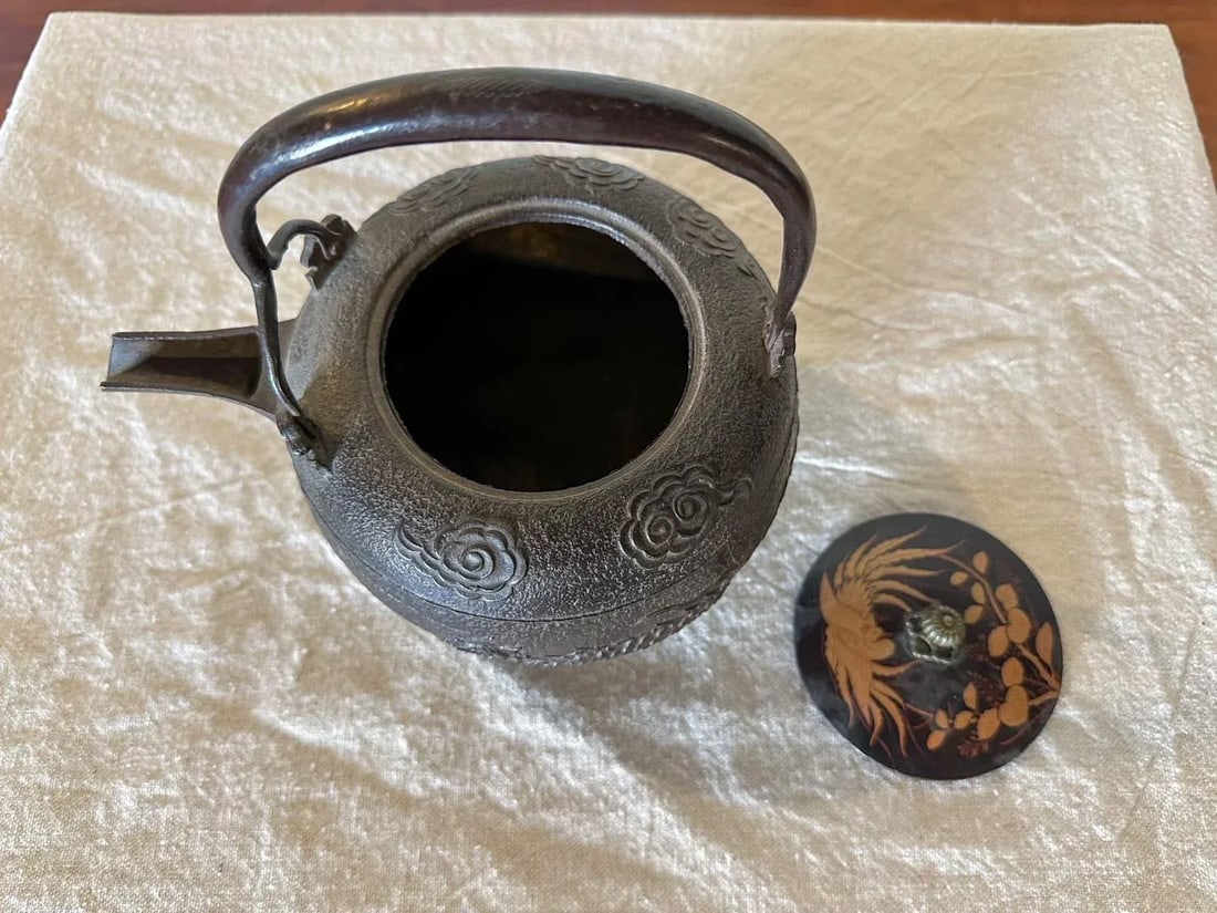 Pair of Antique Japanese Chosi Cast Iron Sake Kettles - 5