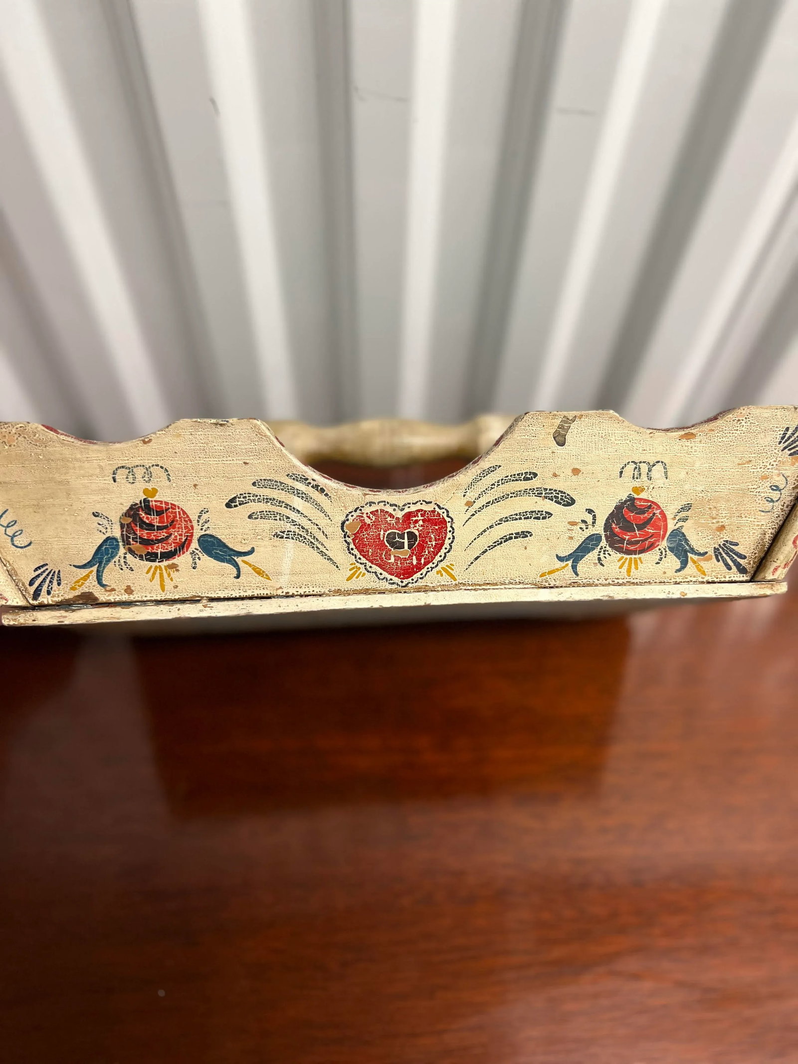 Fantastic American Paint Decorated Folk Art Cutlery Tray - Circa 1845 - 11