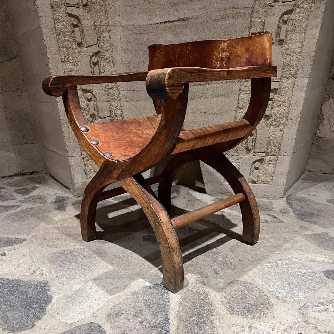 1940s Spanish Colonial Leather Wood Chair Miguelito Butaque - 8