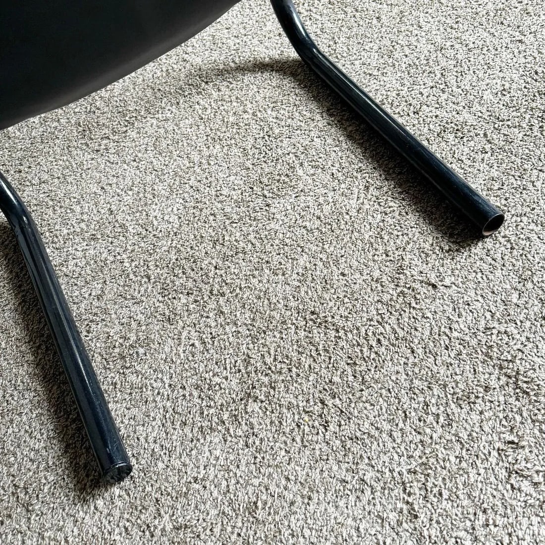 1970s Black Vinyl on Black Metal Zermatt Tubular Sling Chairs Vecta - 10