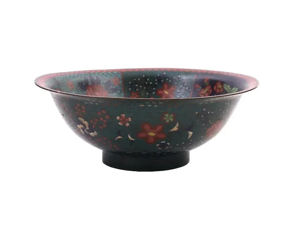 Antique Early Meiji Japanese Cloisonne Enamel Bowl With Rabbits in Waves - 3