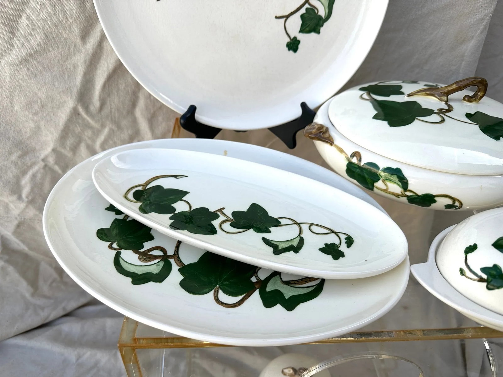 Vintage "Ivy" Print Serving Set of 12 - 6