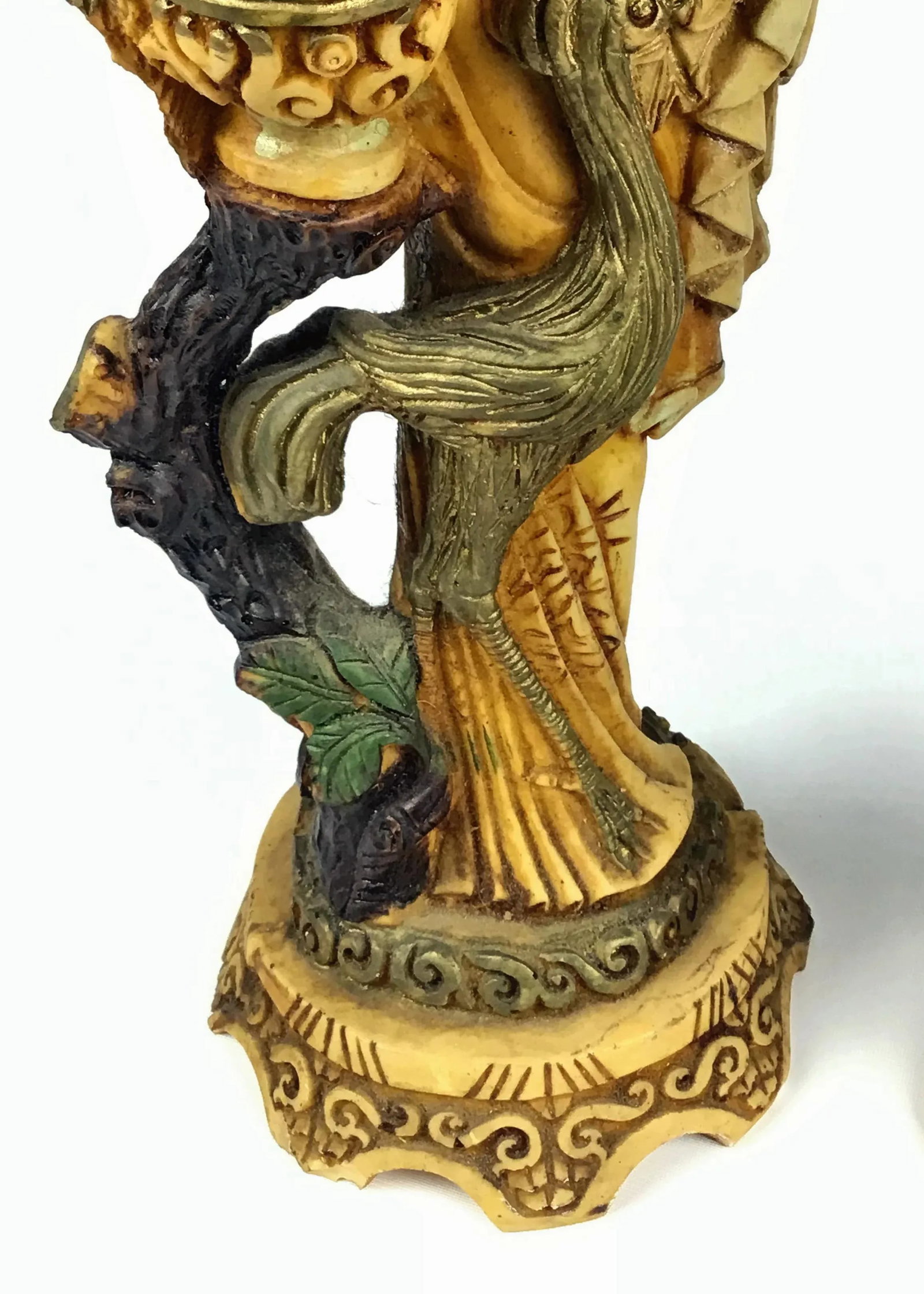 Magnificent Carved Resin Pair of Chinese Royals - 11