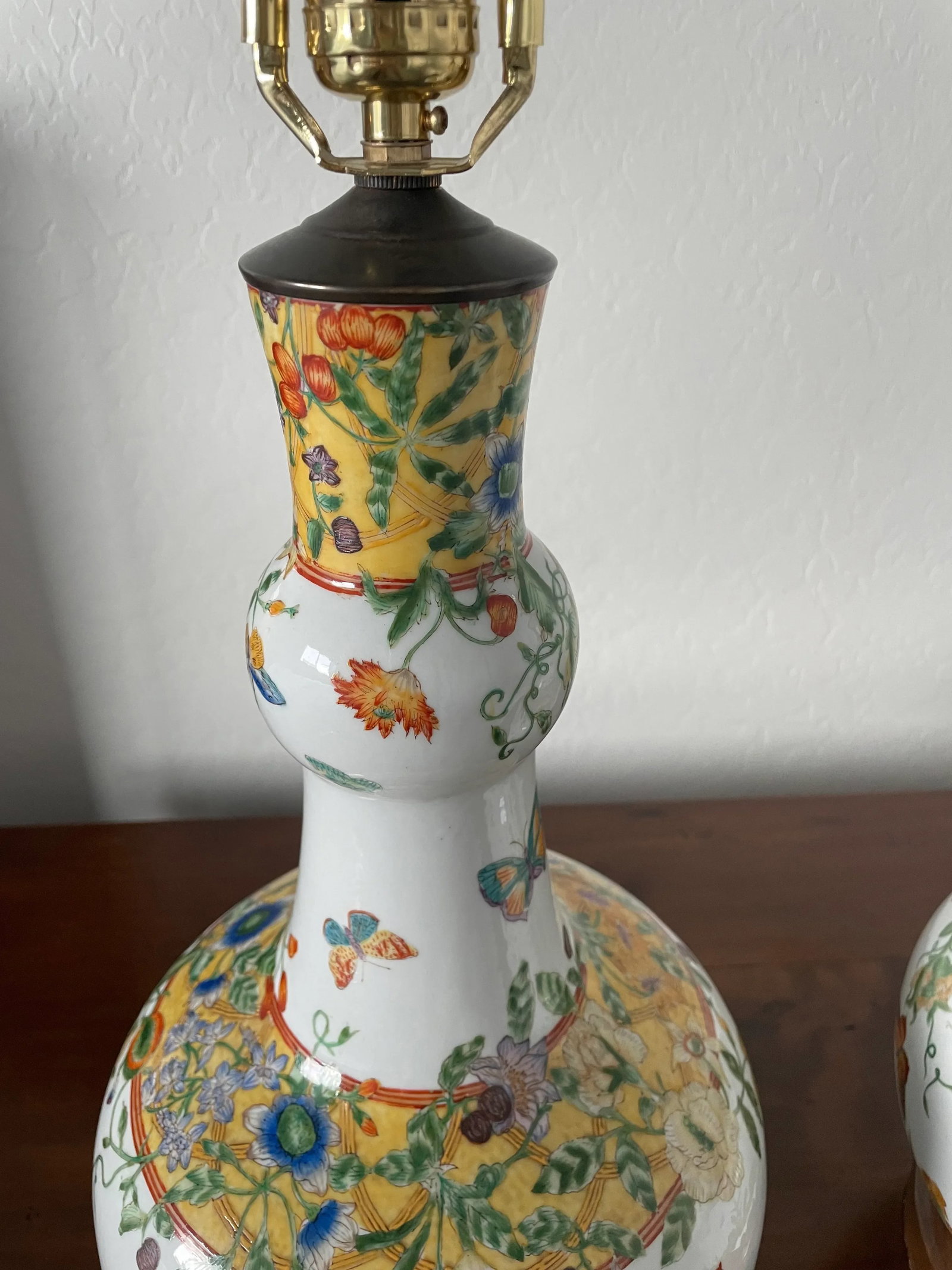 Mid 20th Century Table Lamps From Ceramic Vases With Butterflies - a Pair - 3