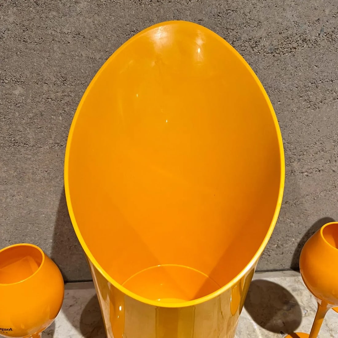 Veuve Clicquot Orange Champagne Ice Bucket With Four Glasses Set - 7
