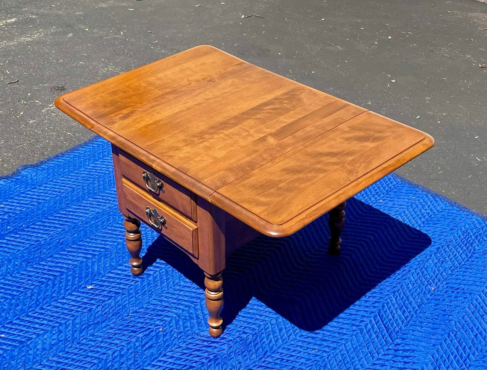 Ethan Allen Heirloom Nutmeg Maple Pembroke/Drop-Leaf End Table - 7