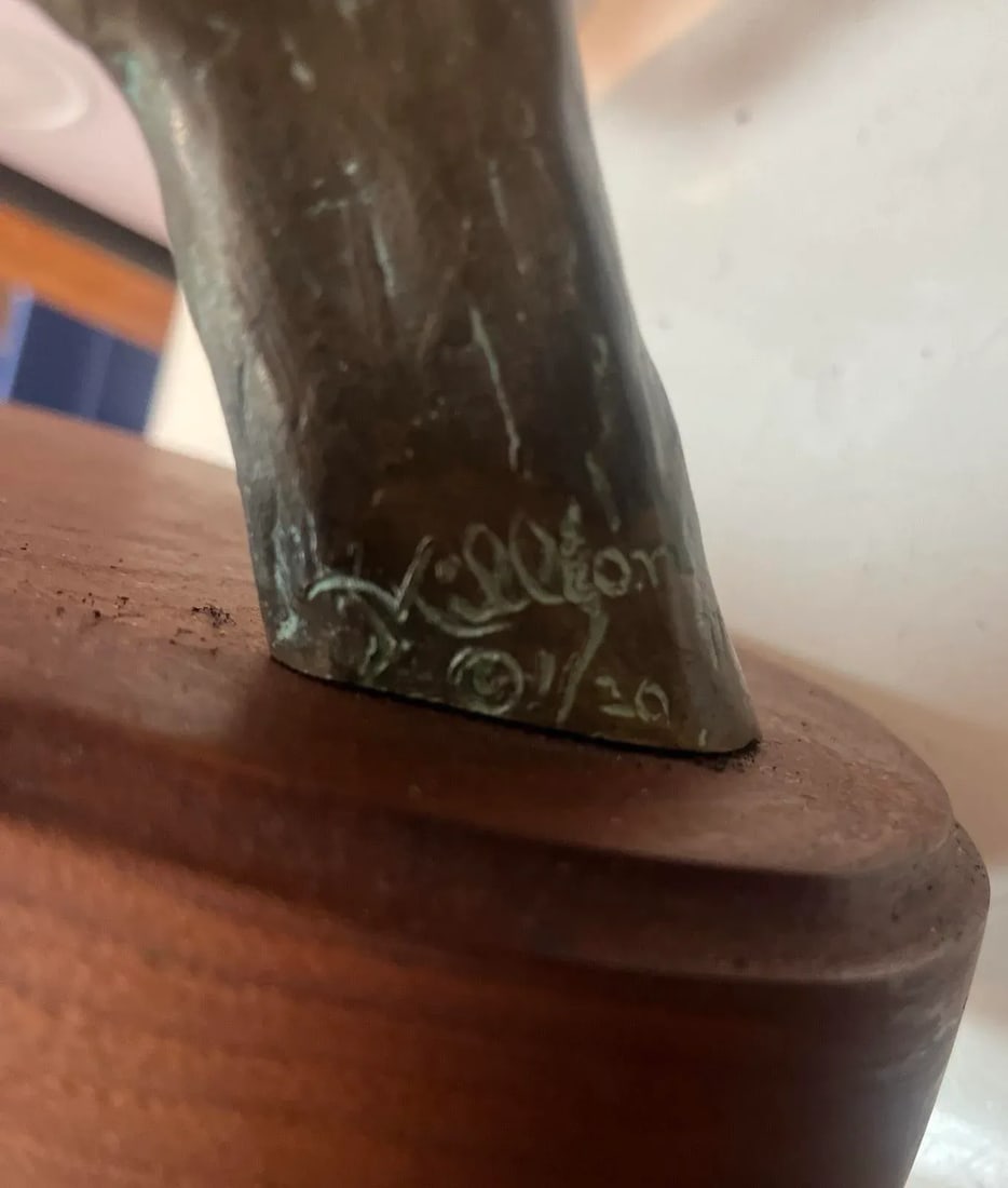 1970s Bronze Sculpture of Man Playing With and Swinging Kids by Million - 11