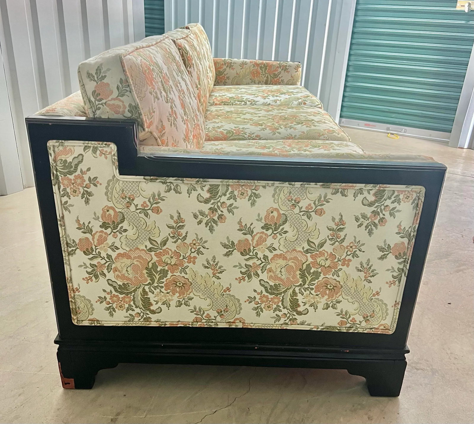 Late 20th Century Black Tony Duquette Style Lacquer Chinoiserie Sofa by Key City - 3
