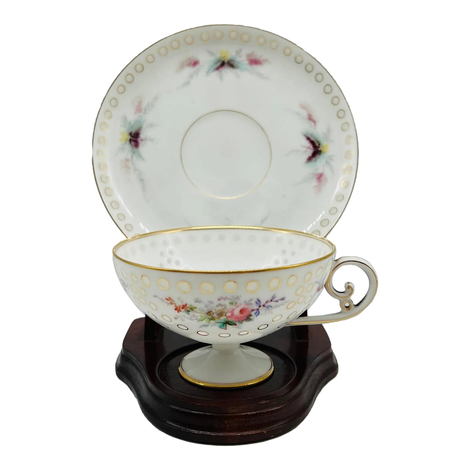 Fine & High Quality Porcelain Tea Cup / Saucer - Rice Grain - Gilt Enameled: Unknown Maker, likely French. Incredibly high quality make - Delicate porcelain with floral and foliate enamel detailing to surfaces - Gold accents to the rims and around each "Rice Grain"