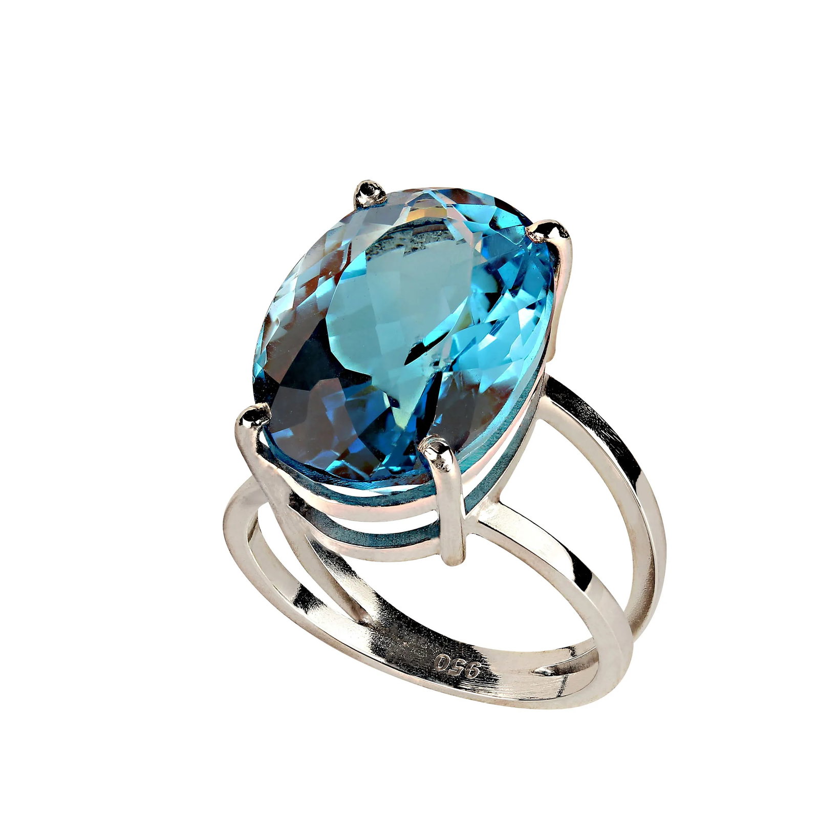 Scintillating 17ct Swiss Blue Topaz and Sterling Silver Ring - 3