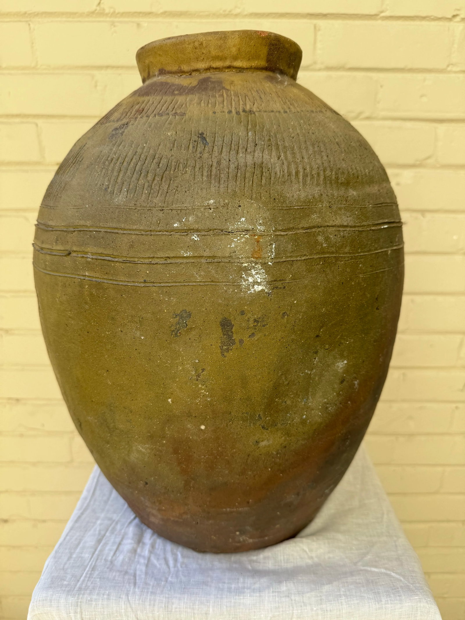 Antique Late 19th Century Chinese Martaban - 6