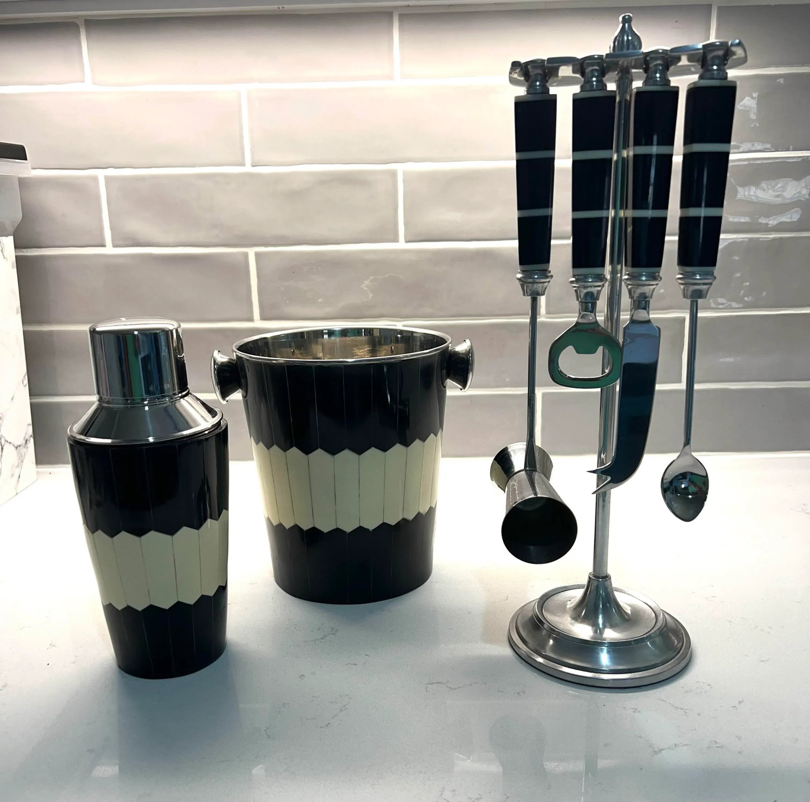 Black & White Bone Inlay Bar Set With Ice Bucket, Cocktail Shaker and Tool Set - 10