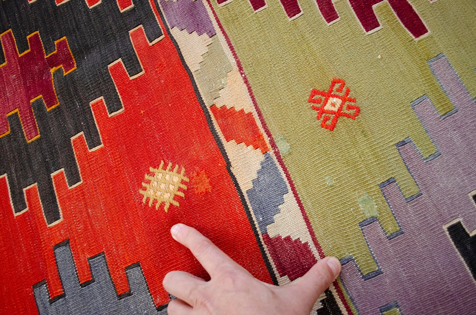 Vintage Handwoven Turkish Kilim Flat Weave Rug – Collector's Boho Decor & Farmhouse Statement - 14