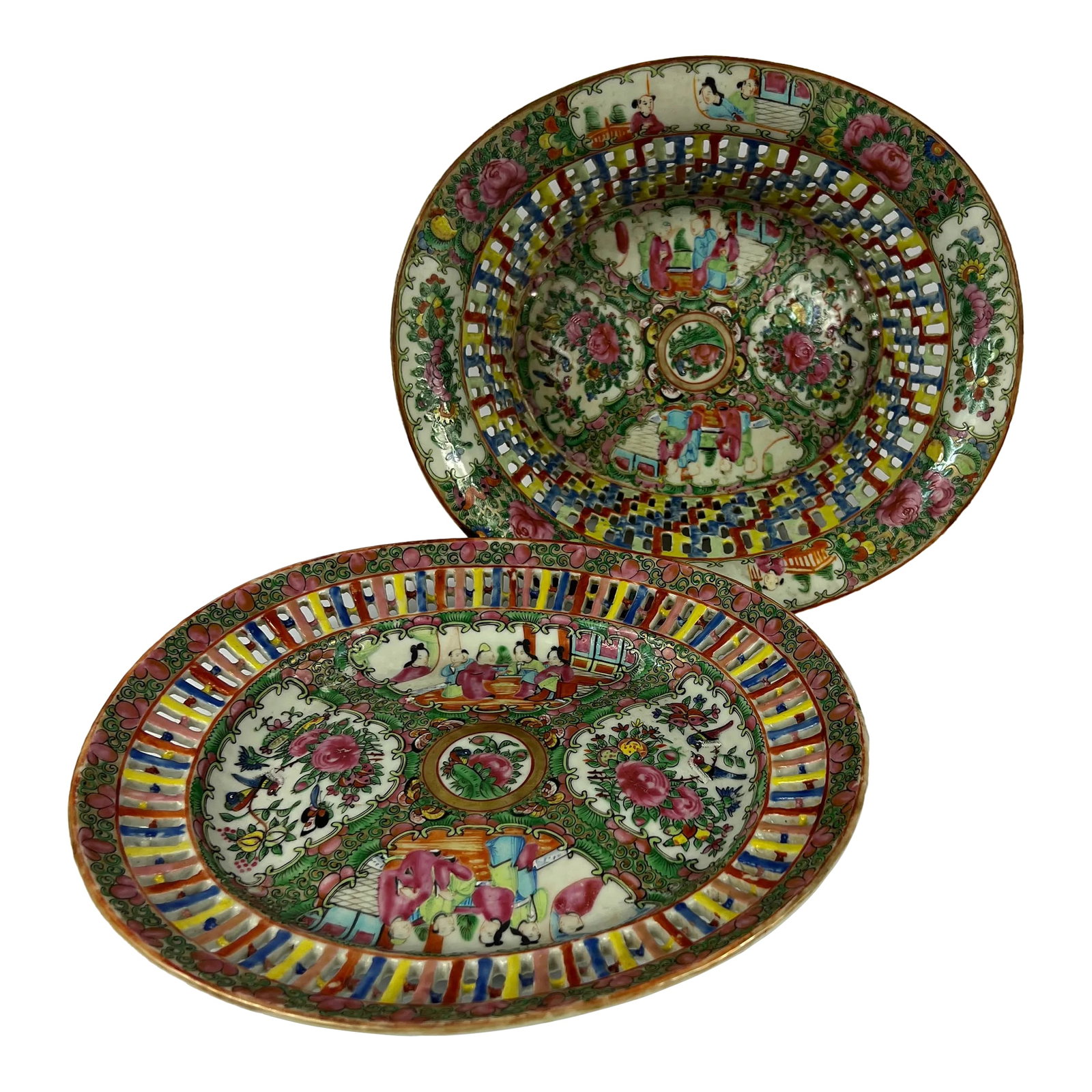 Antique Chinese Export Rose Medallion Pierced Fruit Basket and Undertray 19th C: This exquisite 19th-century Chinese Export Rose Medallion fruit basket and undertray exemplify the artistry and craftsmanship of traditional Chinese porcelain. The pierced fruit basket is a