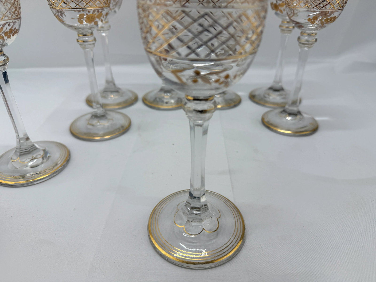 Set of 8, French Foliate Gilt Crystal Wine Goblets Style of Val St. Lambert - 5
