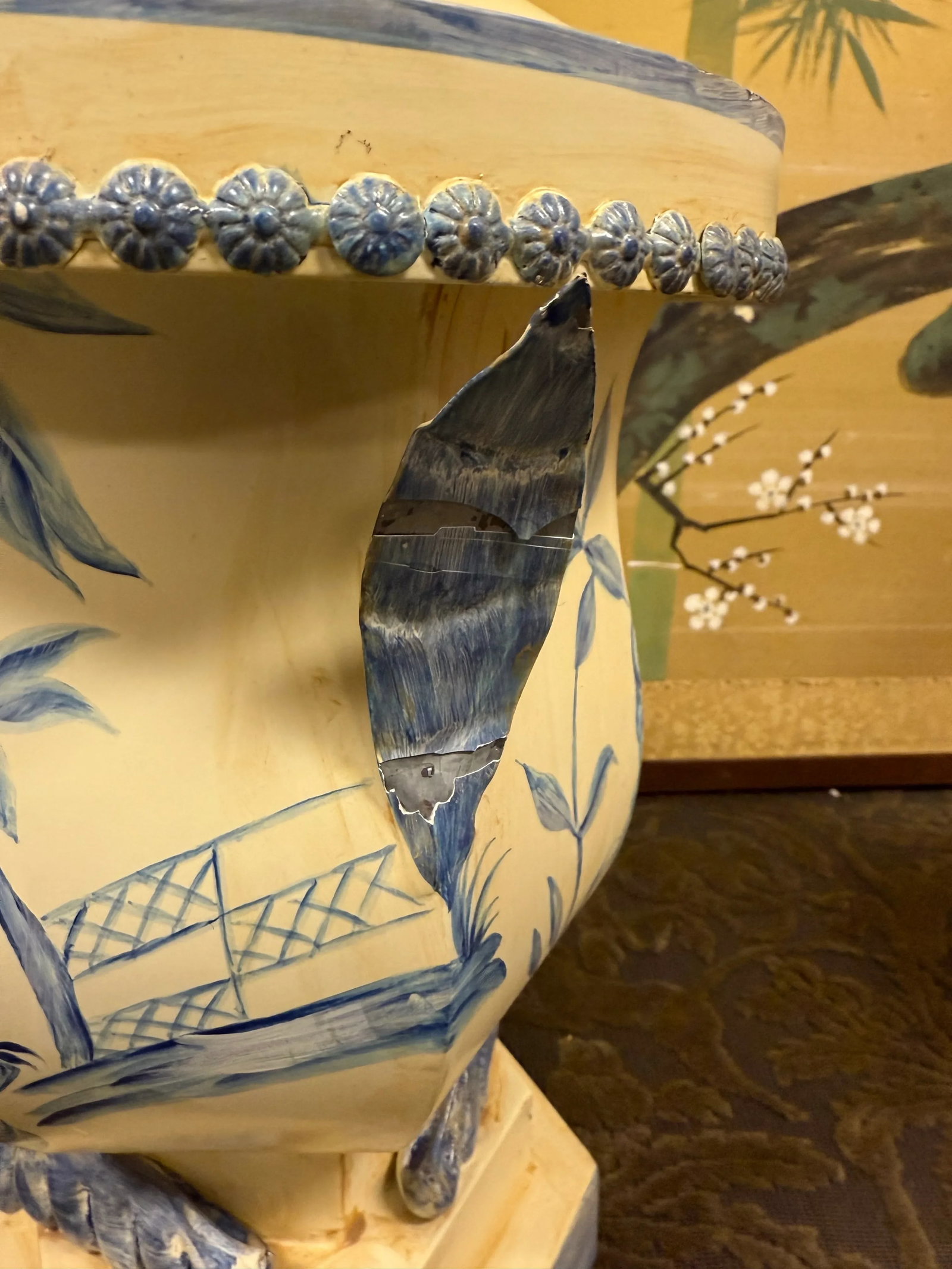 Vintage Chinoiserie Hand Painted Tole Table Lamp With Wicker Shade - 11