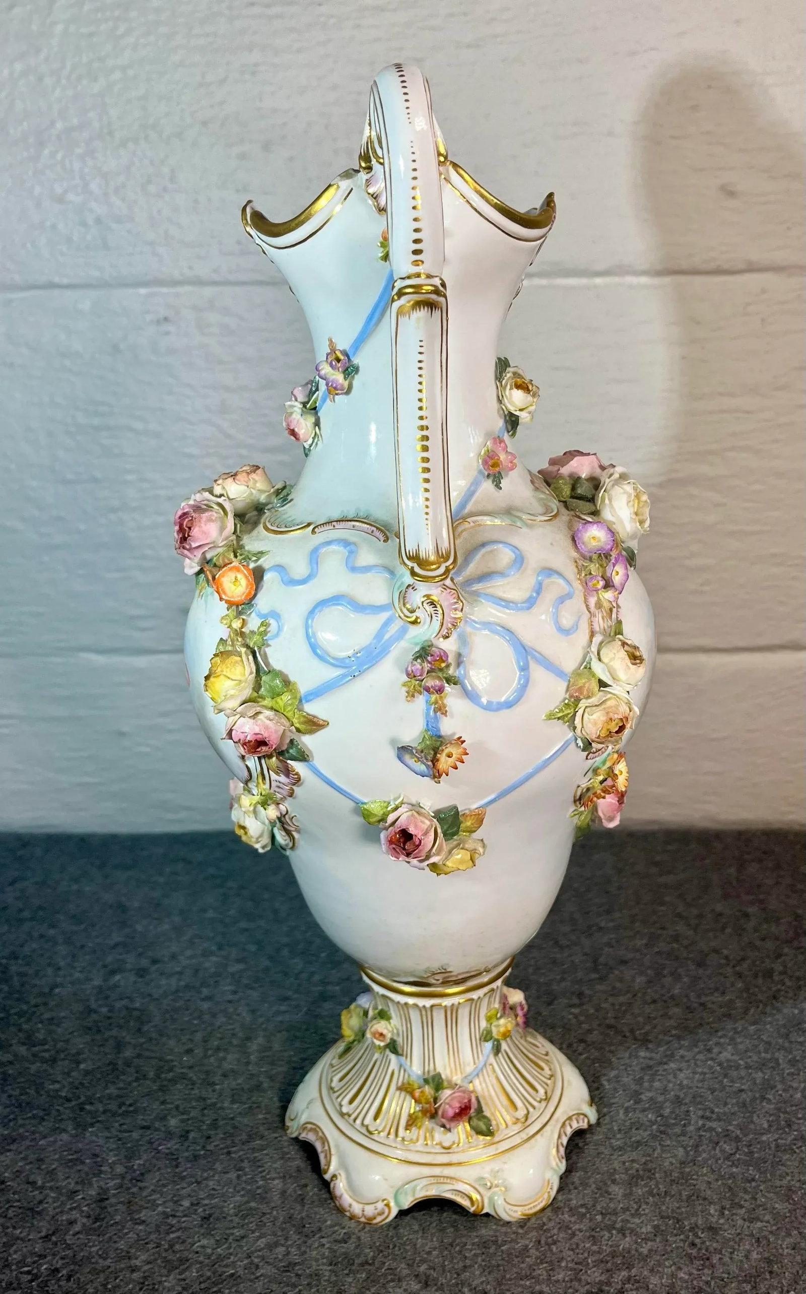 Antique Meissen Decorative Porcelain Handled Vase - 7