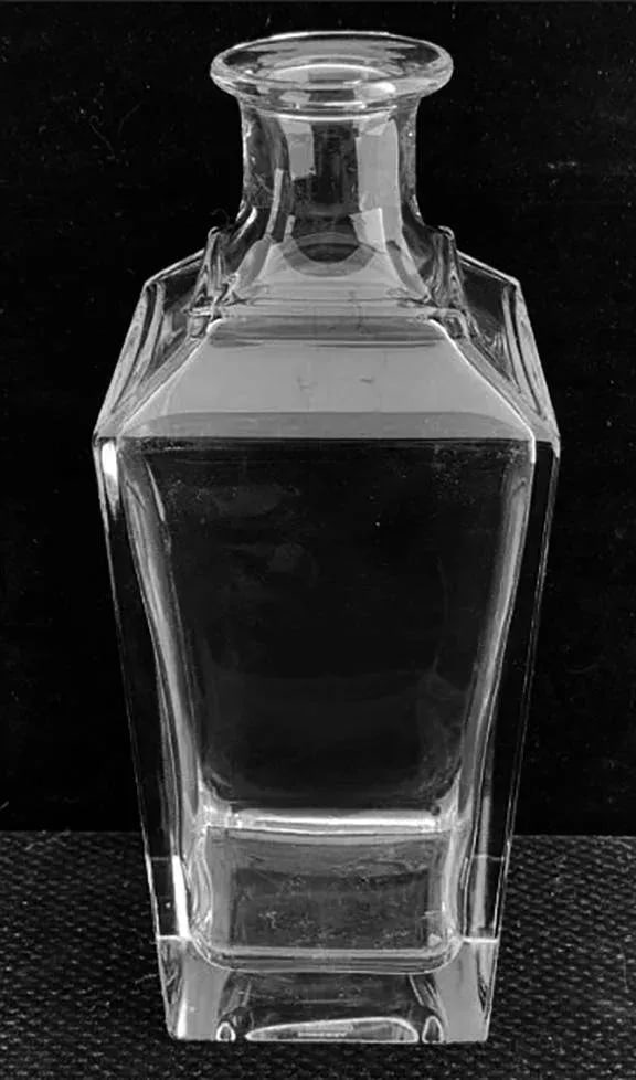 Versace Rosenthal Medusa Decanter New in Box - Treasury - 6