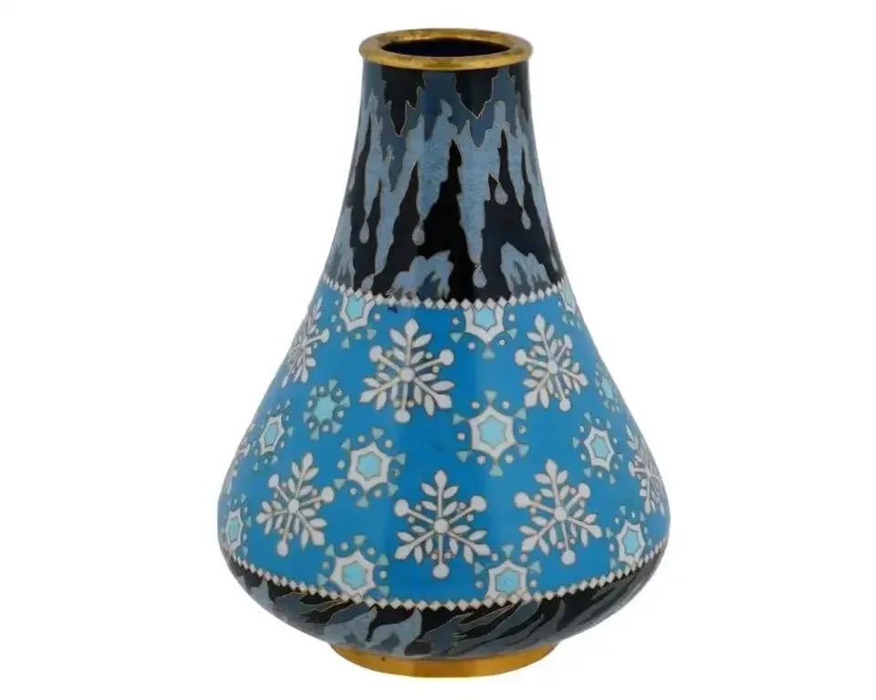 19th Century Chinese Cloisonne Enamel Brass Vase With Snowflakes - 3