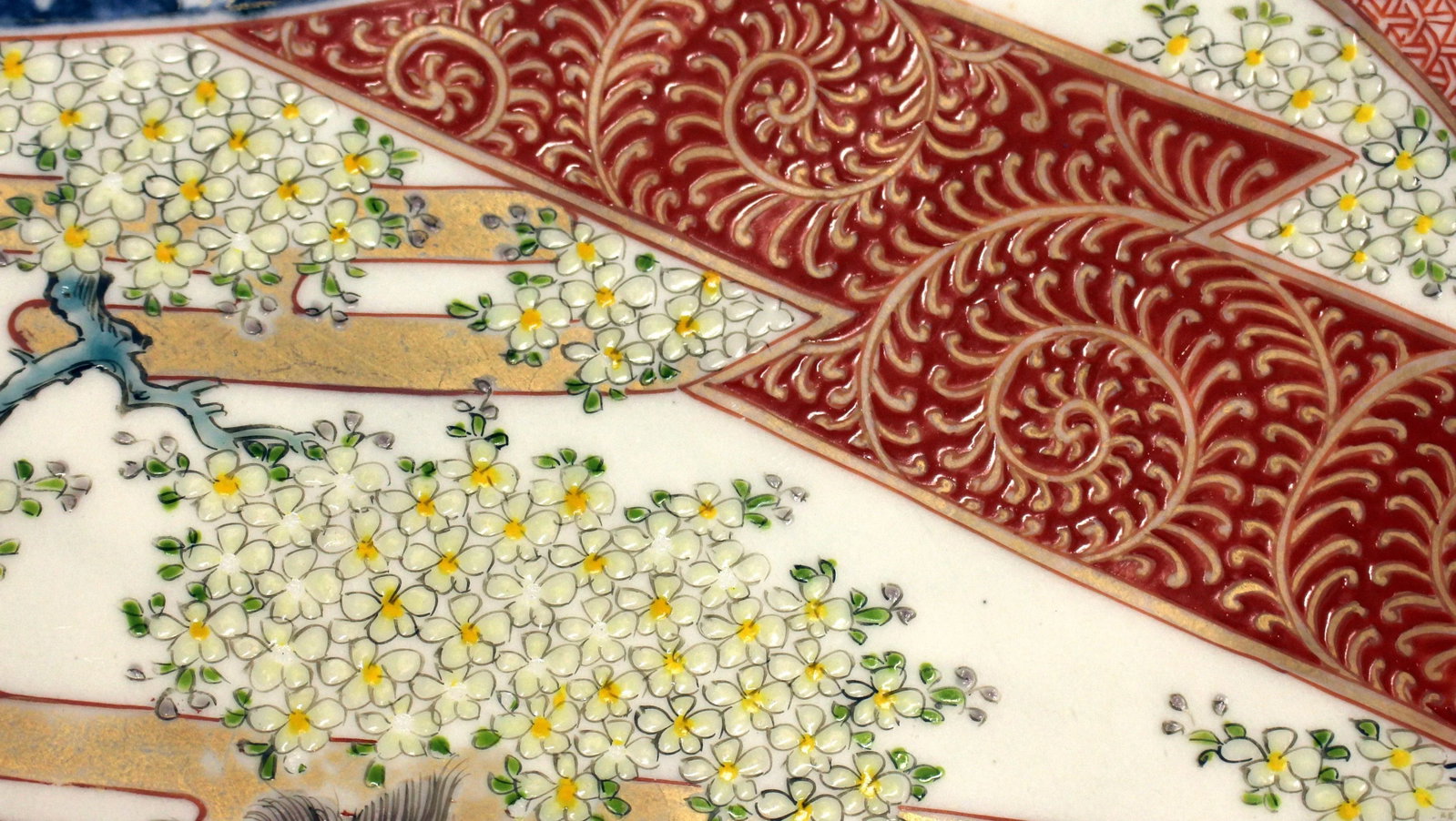 Circa 1860-80 Japanese Imari Grand Scale Charger - 8