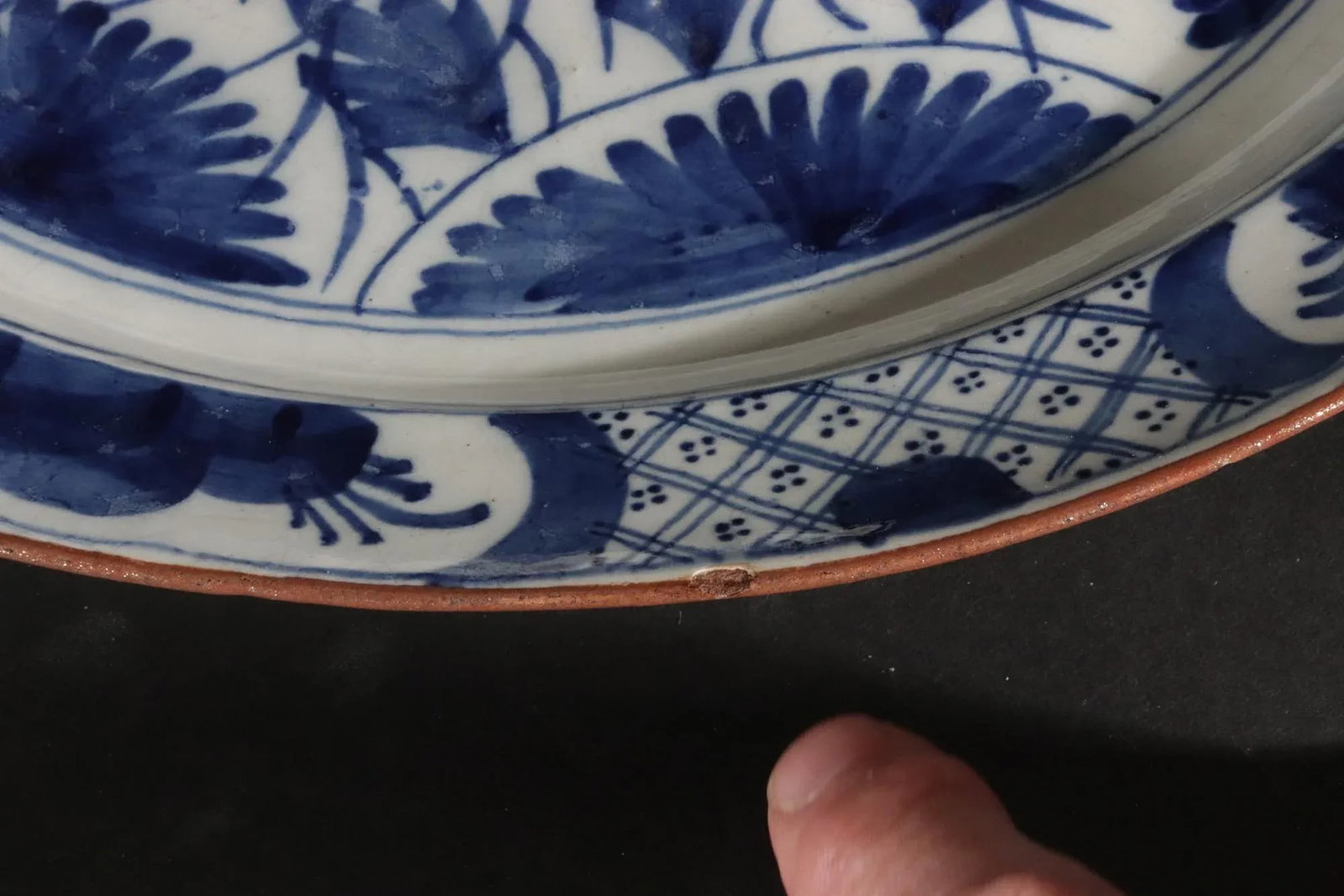 Dutch Delft Large Dish With Chinoiserie Dragon Design - 6