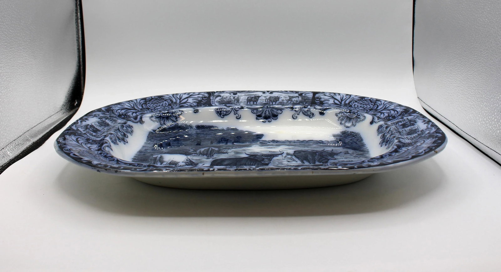 1891-1911 English Wedgwood Cows Flow Blue Pattern Platter - 3