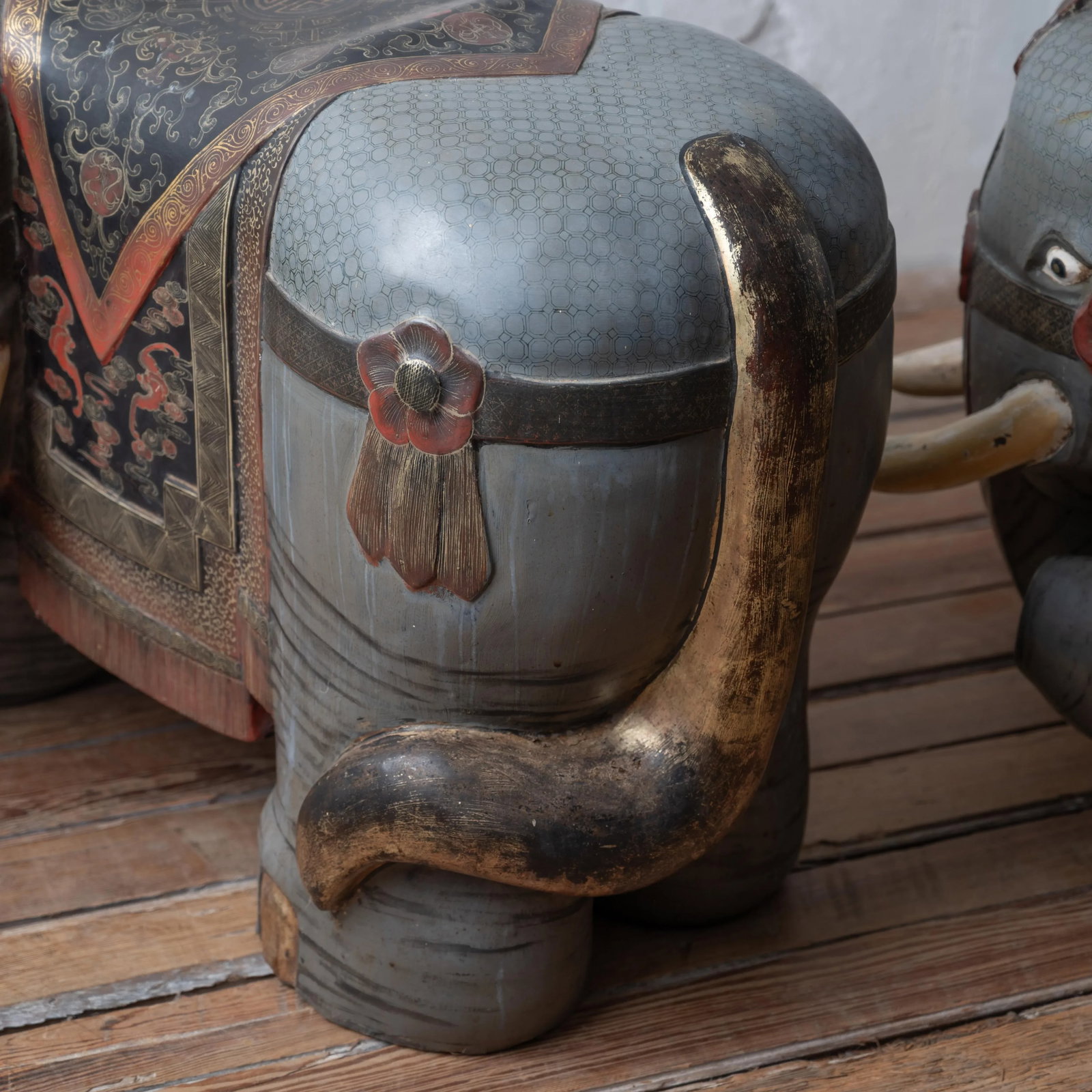A Pair of Chinese Export Elephant Garden Stools - 14