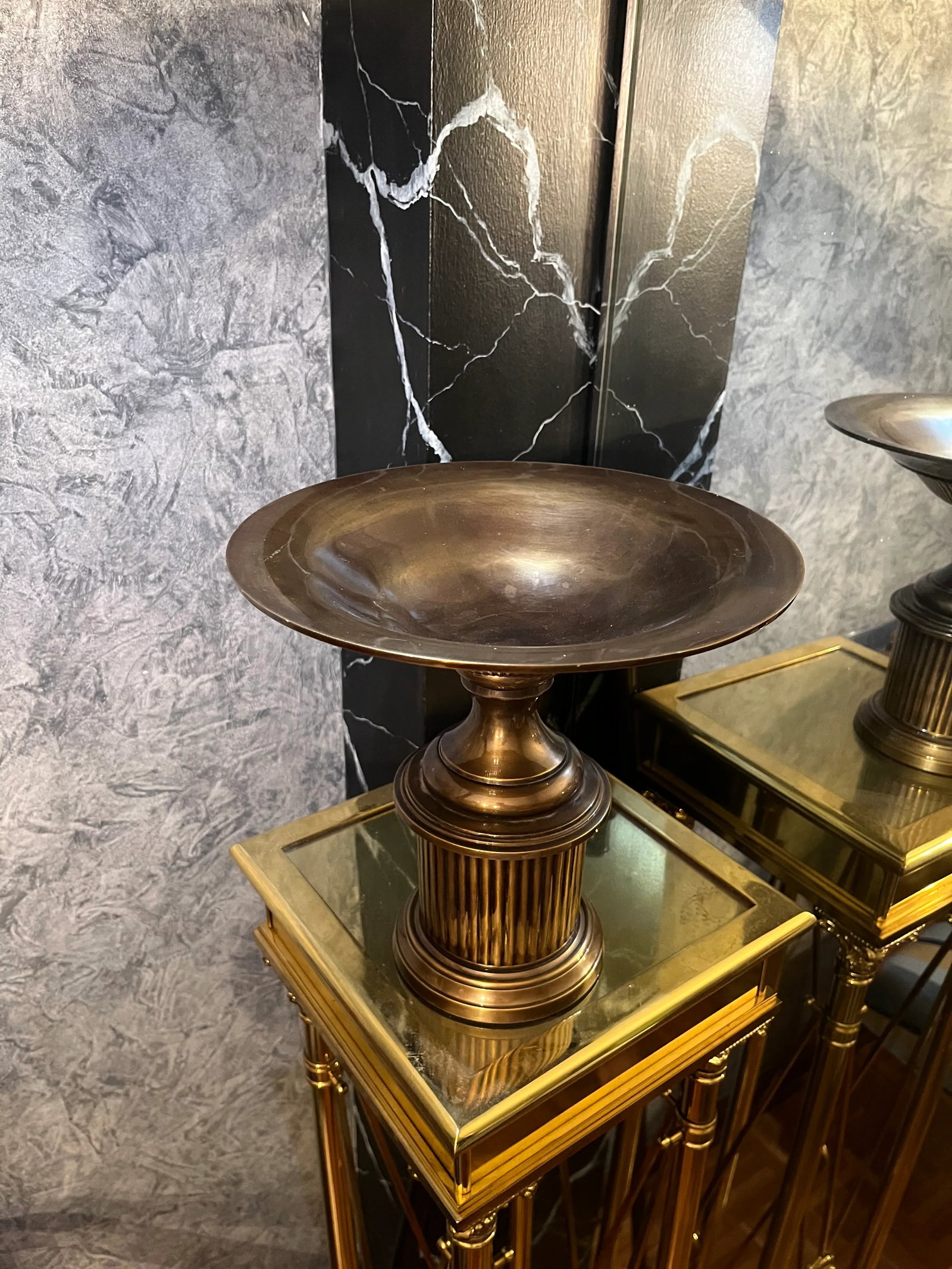 Pair of Bronze Neoclassical Fluted Tazzas - Mid Century - 4
