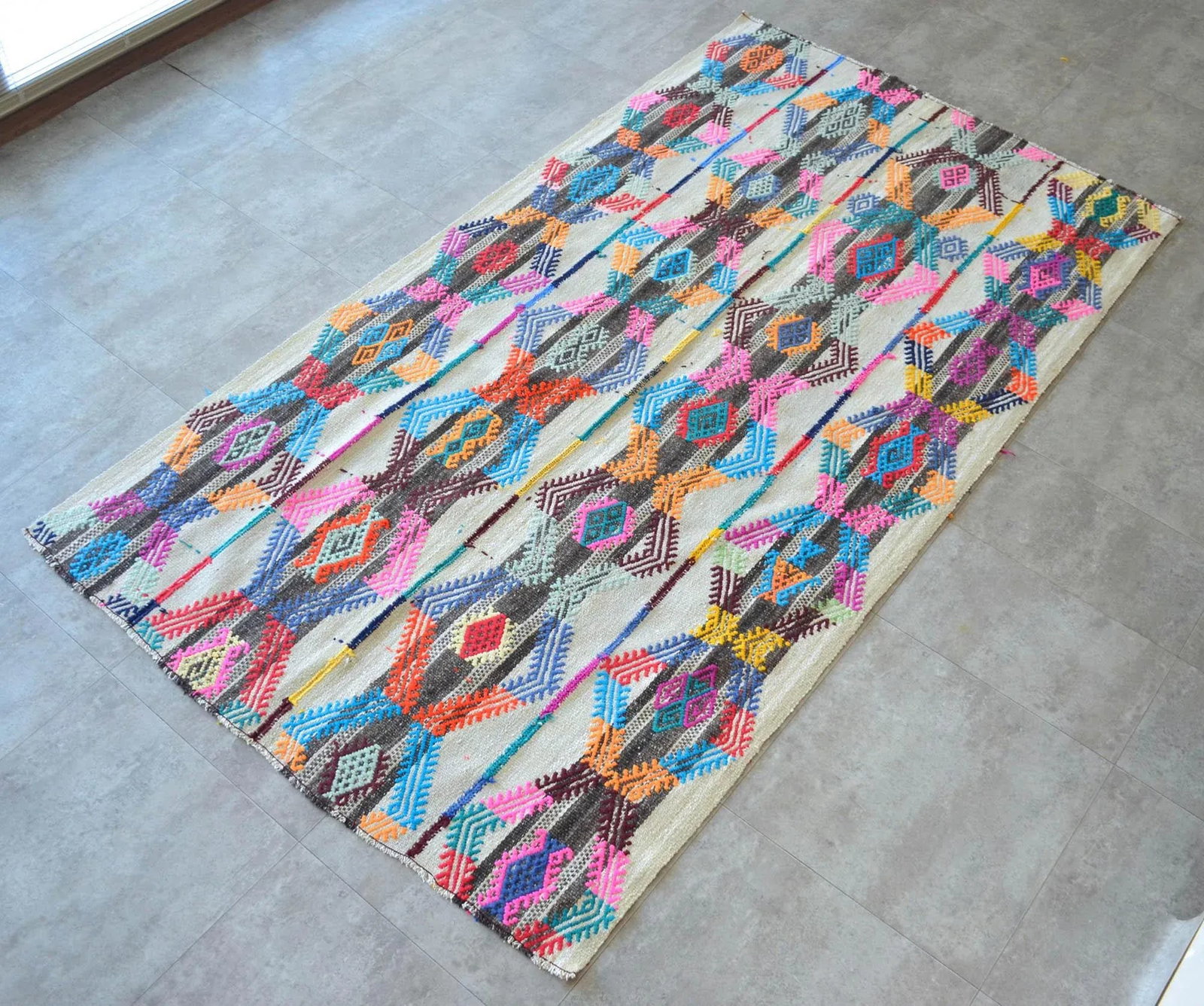 Vintage Rug Hand Woven Colorful Anatolian Kurdish Kilim Rug - 4'6" X 8'2" - 3
