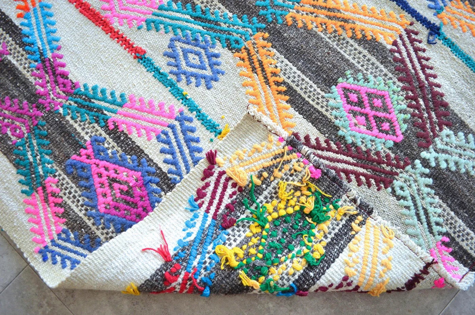 Vintage Rug Hand Woven Colorful Anatolian Kurdish Kilim Rug - 4'6" X 8'2" - 8