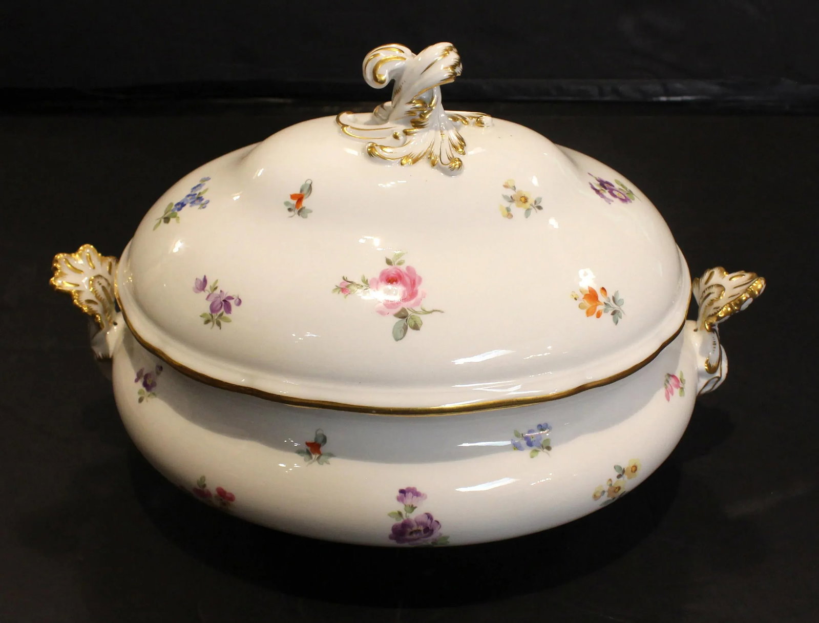 Grand Meissen Covered Soup Tureen & Undertray - 3