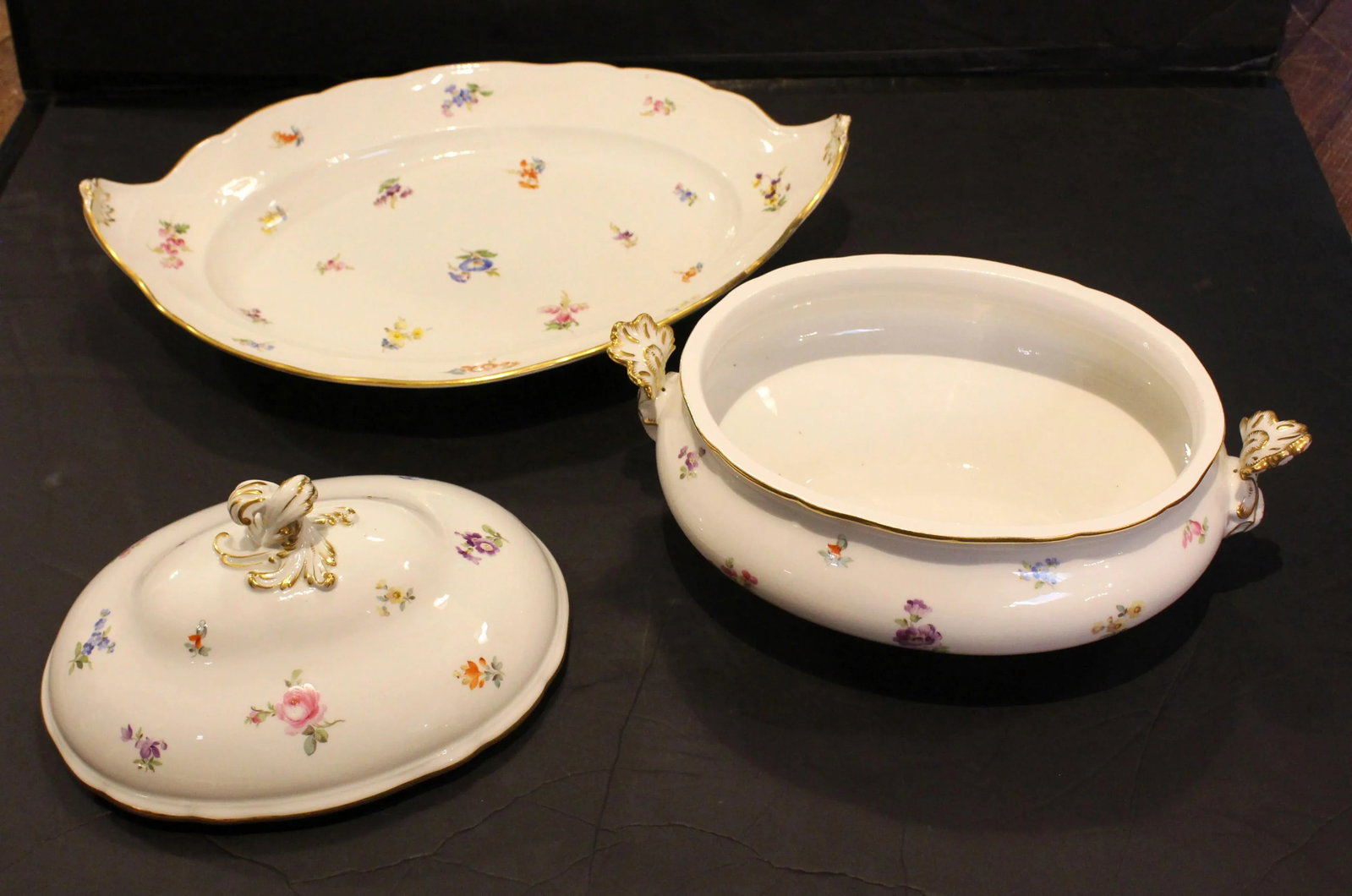Grand Meissen Covered Soup Tureen & Undertray - 4