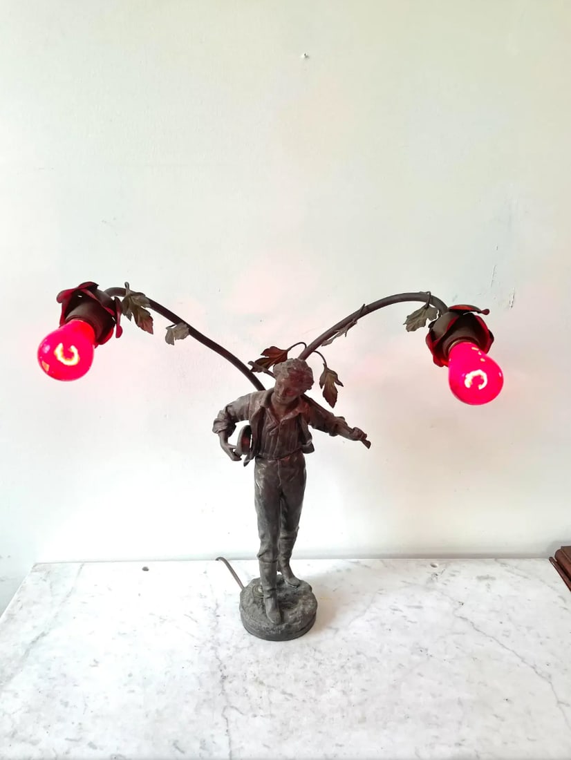 Vintage Art Nouveau Bronze Spelter Sculptured Table Lamp - Made in France - 9