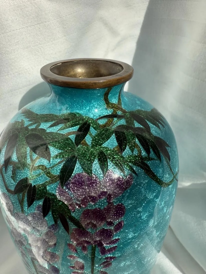 Japanese Cloisonne Enamel Vase Wisteria Ice Blue Ground 7 in Antique Meiji Era - 2