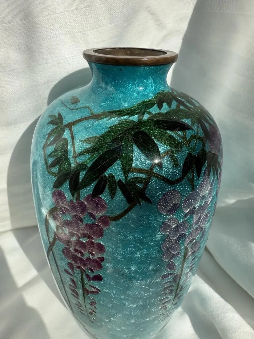 Japanese Cloisonne Enamel Vase Wisteria Ice Blue Ground 7 in Antique Meiji Era - 5