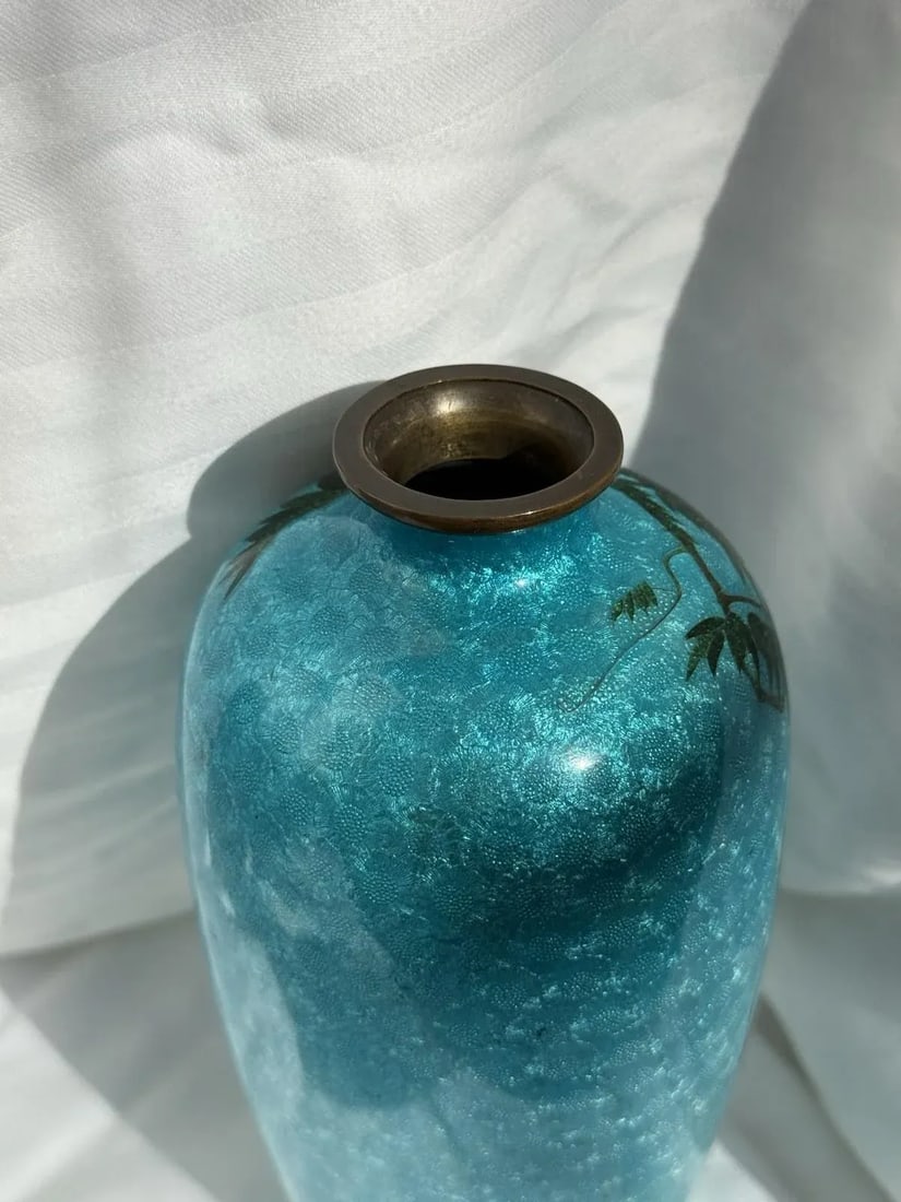 Japanese Cloisonne Enamel Vase Wisteria Ice Blue Ground 7 in Antique Meiji Era - 8